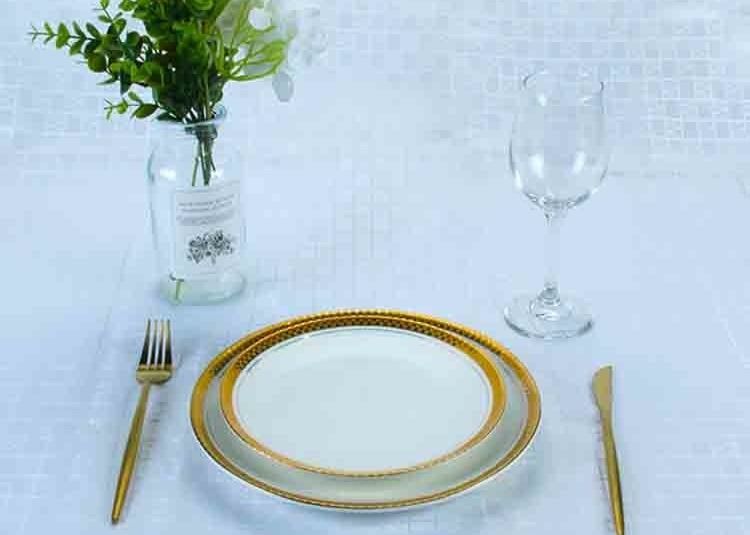 Stain Resistant Gold Decal Round Ceramic Dinnerware Set